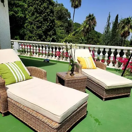 Royal Worthy Luxury Estate The Crown Filming Set *